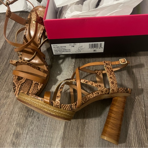 Vince Camuto Neolette heels - Picture 1 of 4